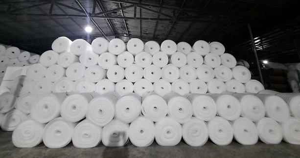 Cuộn PE Foam Là Gì? Giải Pháp Đóng Gói Chống Sốc, Bảo Vệ Hàng Hóa Hiệu Quả