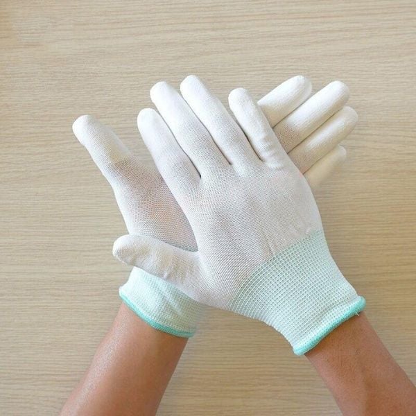 Găng Tay Vải Trắng Viền Xanh – Giải Pháp Bảo Hộ Lao Động Tiết Kiệm Và Hiệu Quả